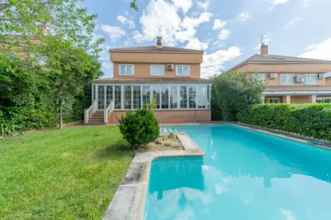 Chalet en Avenida de Valdelacea