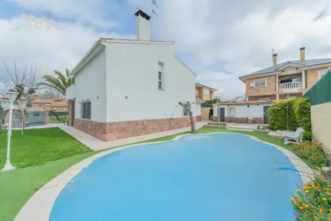 Casa en Avenida de las Flores