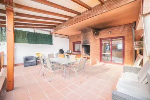 Chalet adosado en calle de Murillo