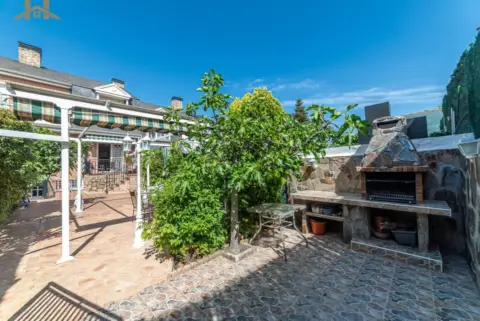 Chalet adosado en calle de Francisco Quevedo Villegas