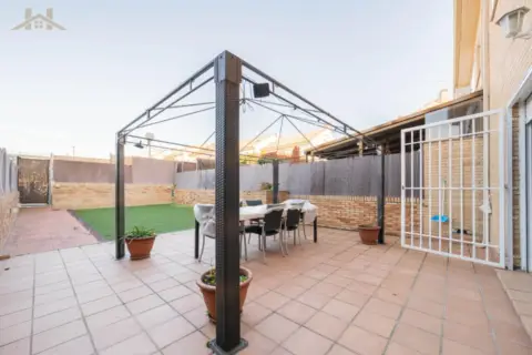 Chalet adosado en calle de Mazarrón