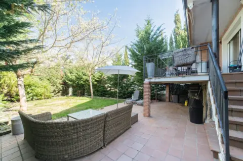 Chalet pareado en calle de Miguel de Cervantes