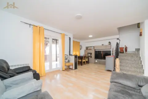 Chalet adosado en calle de Carmen Martin Gaite