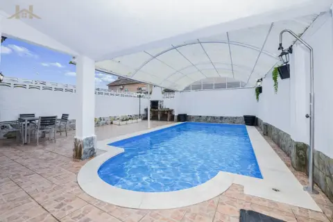 Chalet adosado en calle de Illescas