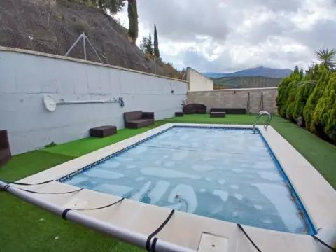 Chalet en Los Villares