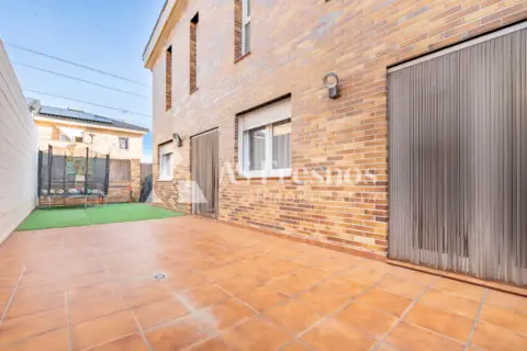 Chalet adosado en calle María Zambrano