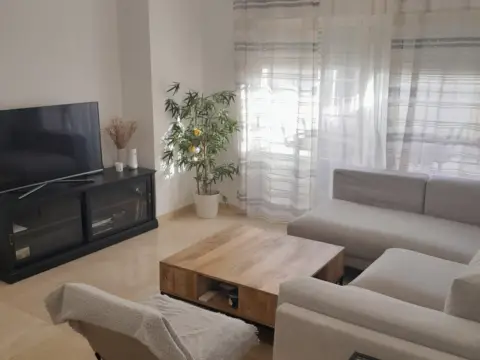 Chalet pareado en calle del Postillón