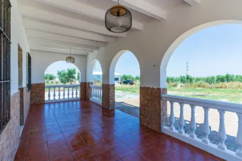 Chalet unifamiliar en Travesía Hu4105