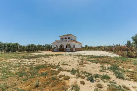 Chalet unifamiliar en Travesía Hu4105