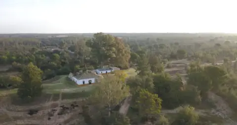 Finca rústica en Camino Rociana A El Villar Ó de La Mar, nº 1
