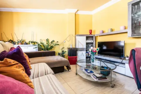 Piso en calle de la Cooperativa, 24