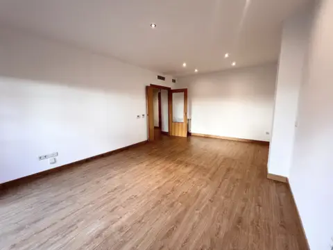 Piso en Paseo de Saint-Cloud, 1