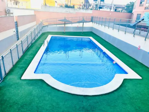 Chalet adosado en calle Antonio Manzano, nº 12