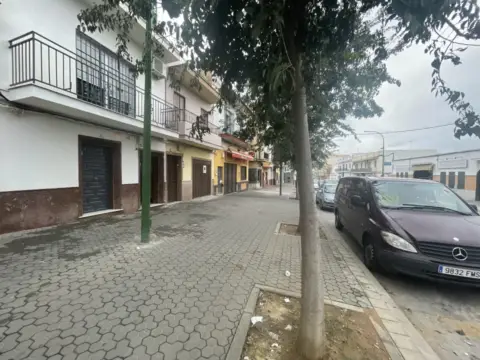 Local comercial en Avenida de Pero Mingo
