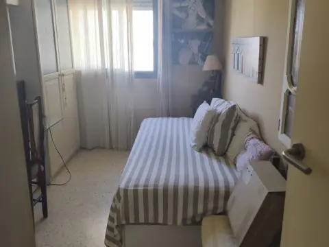 Habitación en calle de Estonia