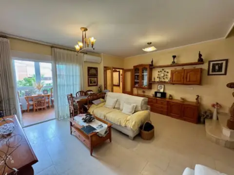 Chalet pareado en calle Vall de Ebo