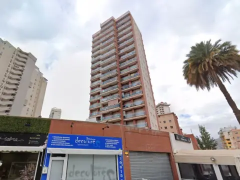 Apartament a Avenida Marina Baixa, 11