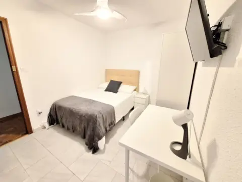 Habitación en Avenida de Federico Soto