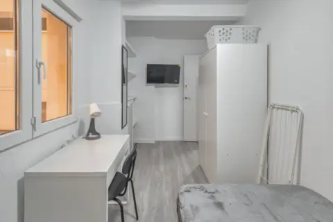Habitación en calle de Sapporo, 11