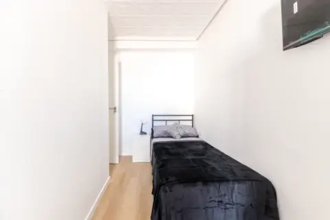 Habitación en Carrer de Reig Genovés, 32