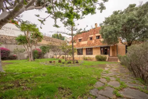 Chalet en Camino Los Lagares A