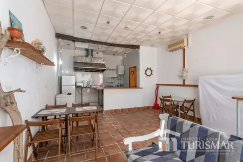 Local comercial en Avenida Islaantilla, nº 1