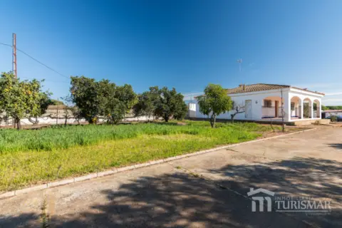 Chalet rústico en calle Pozo del Camino, nº 1
