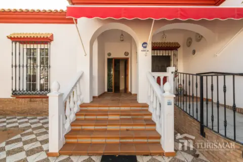 Casa en calle de Almería, 1