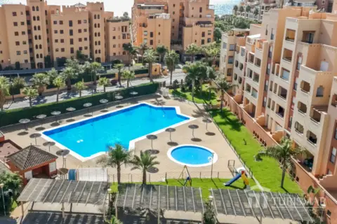 Apartamento en Avenida de los Cisnes, 1