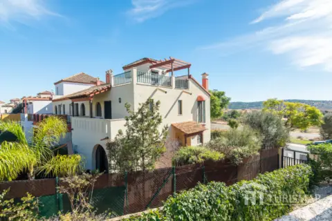 Chalet adosado en calle de Juan de Espronceda, 1