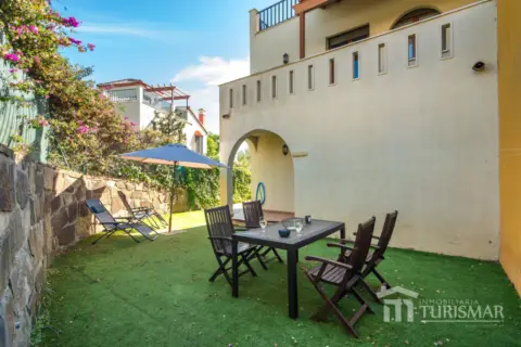 Chalet adosado en calle de Juan de Espronceda, 1