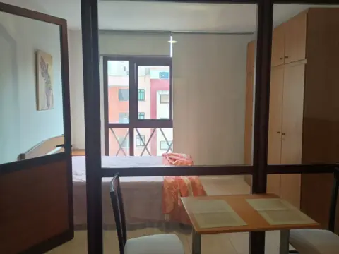 Estudio en calle Verdugo y Massieu