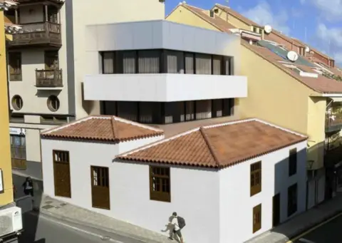 Casa en calle del Doctor Ingram, 16