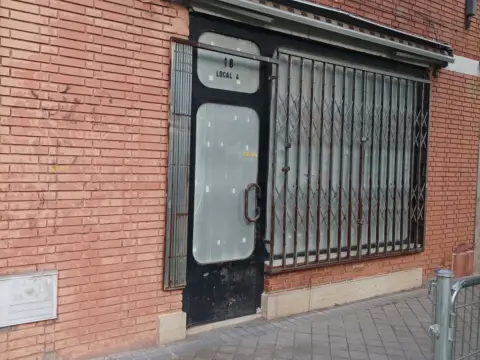 Local comercial en calle de Las Alpujarras
