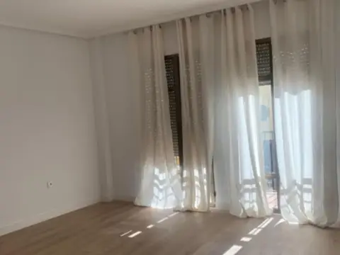 Dúplex en calle de Francisco Valdés, 1