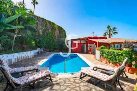 Chalet en calle Junco