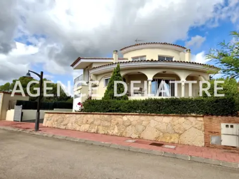 Chalet en Urbanización Ciudad Jardín