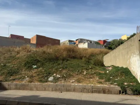 Terreno en calle Santa María Micaela