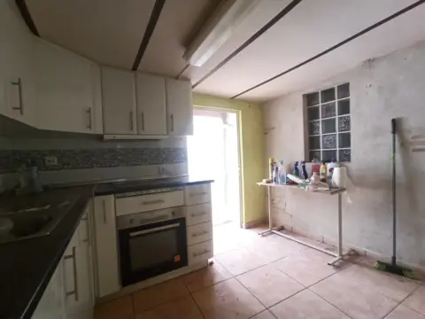 Casa adosada en calle de Gibraltar Español, 1