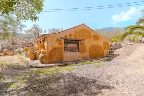 Chalet rústico en calle Acaymo