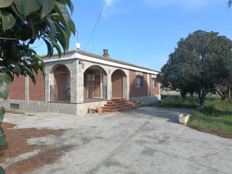 Casa en Carretera de Villamayor, 1