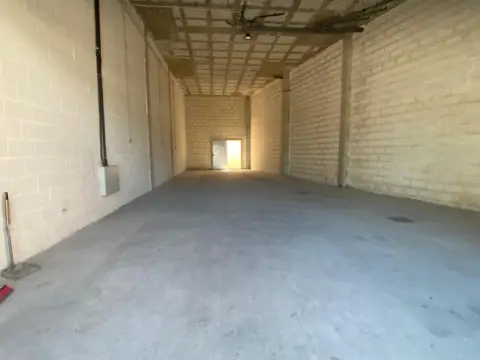 Nave comercial en Centro