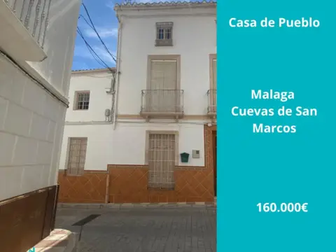 Casa en calle de la Grama