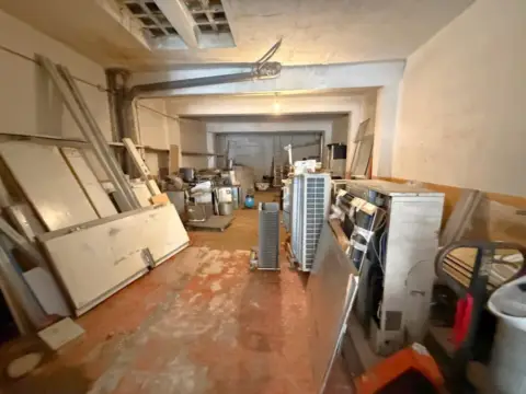 Local comercial en Carrer Cebriàn Mezquida