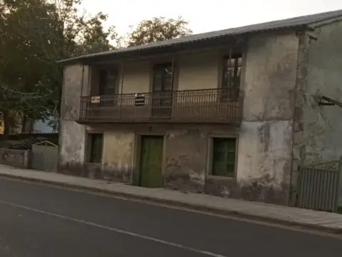 Casa en calle Adragonte, nº 28