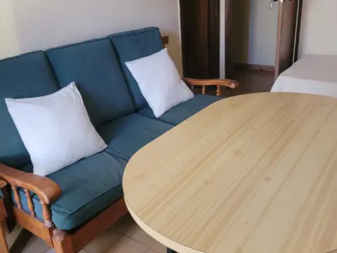 Estudio en Plaza San Isidro