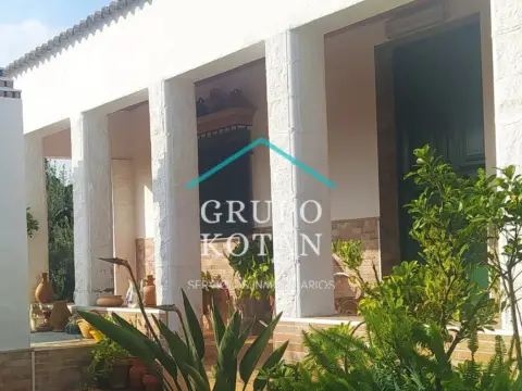 Terreno en calle Encina