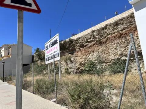 Terreno en Urbanización Santa Rosa-Generación del 27