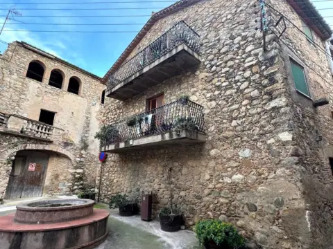 Casa en Carrer de Garriguella