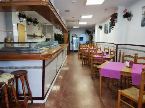 Local comercial en calle del Marqués de Comillas